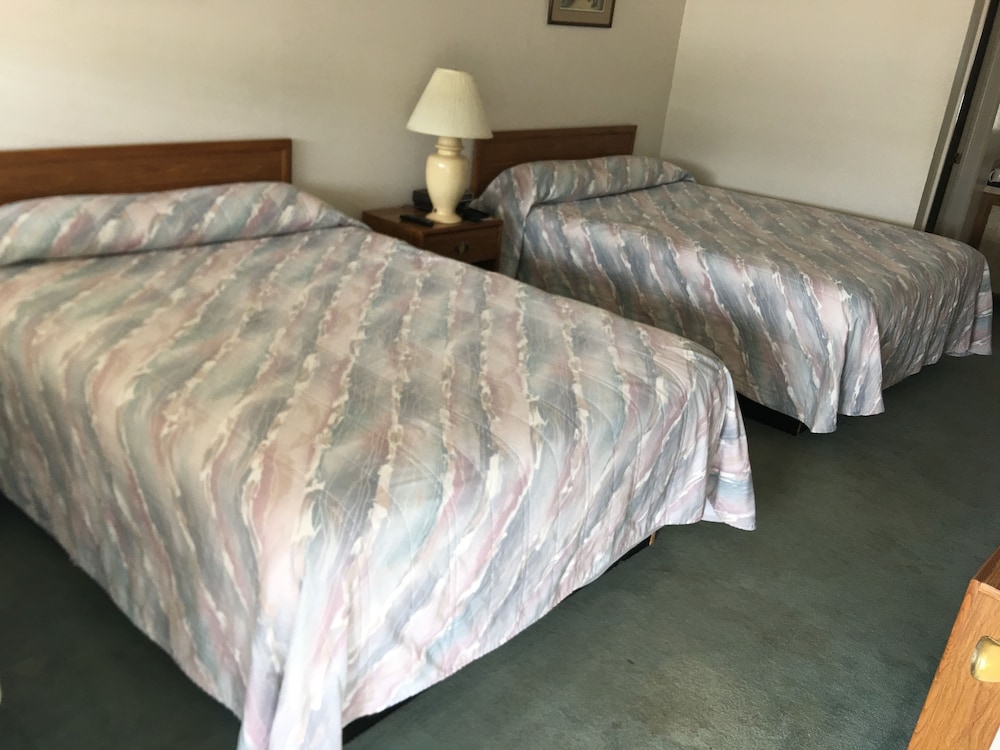 Comfort Double Room, 2 Queen Beds, Accessible, Mountain View photo 1