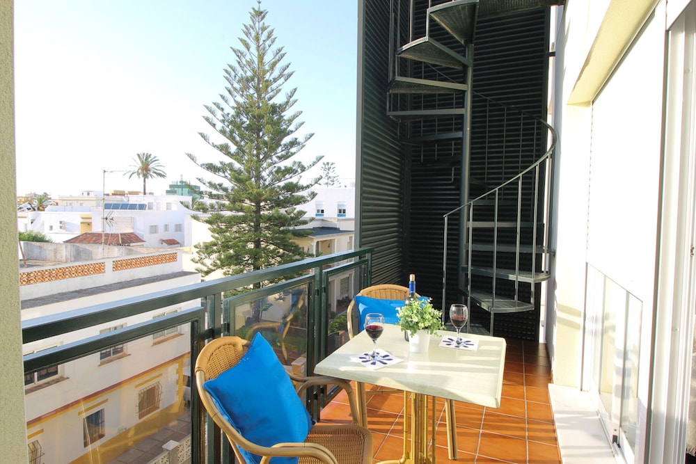 Apartment, 2 Bedrooms, Terrace, Sea View photo 2