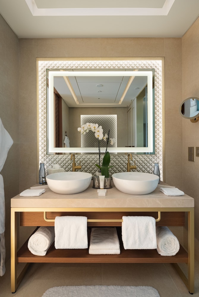 Deluxe Room (Ocean) - Photo 6