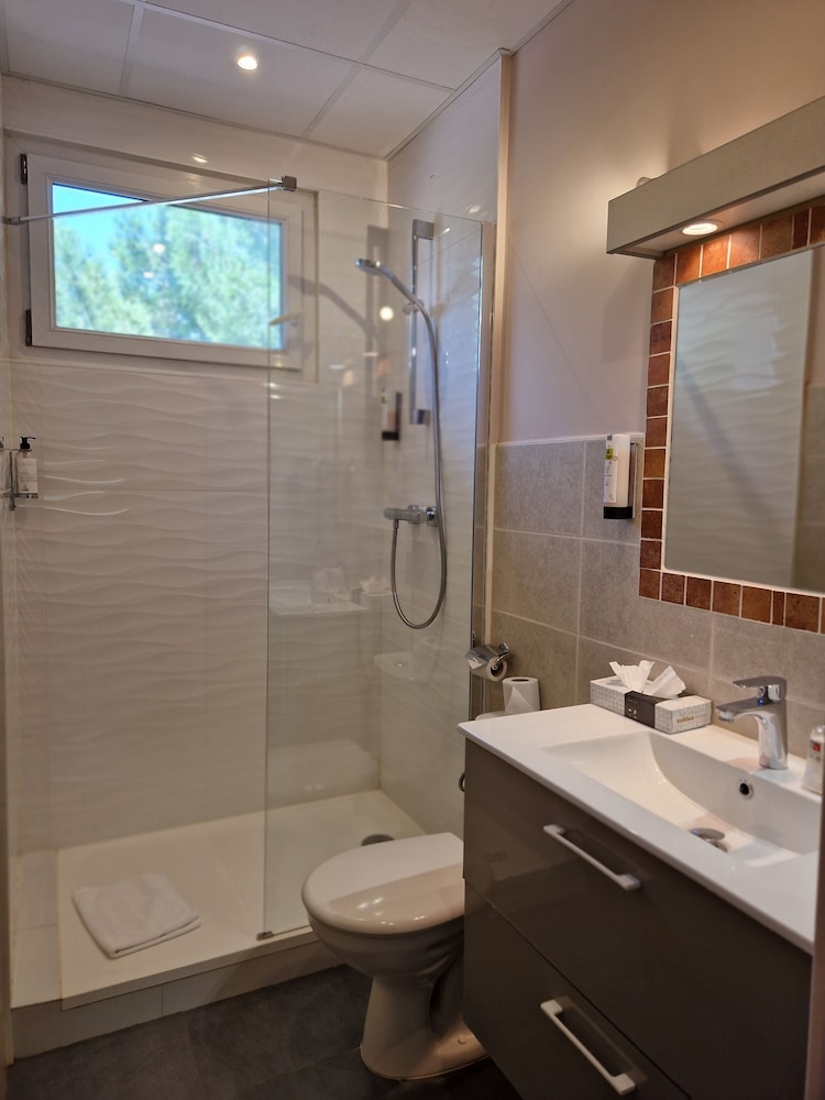 Superior Triple Room - Photo 3