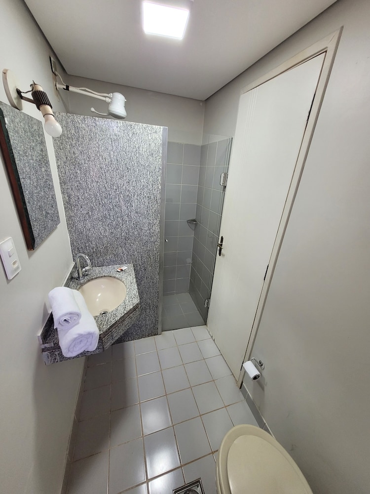 Standard Twin Room photo 3