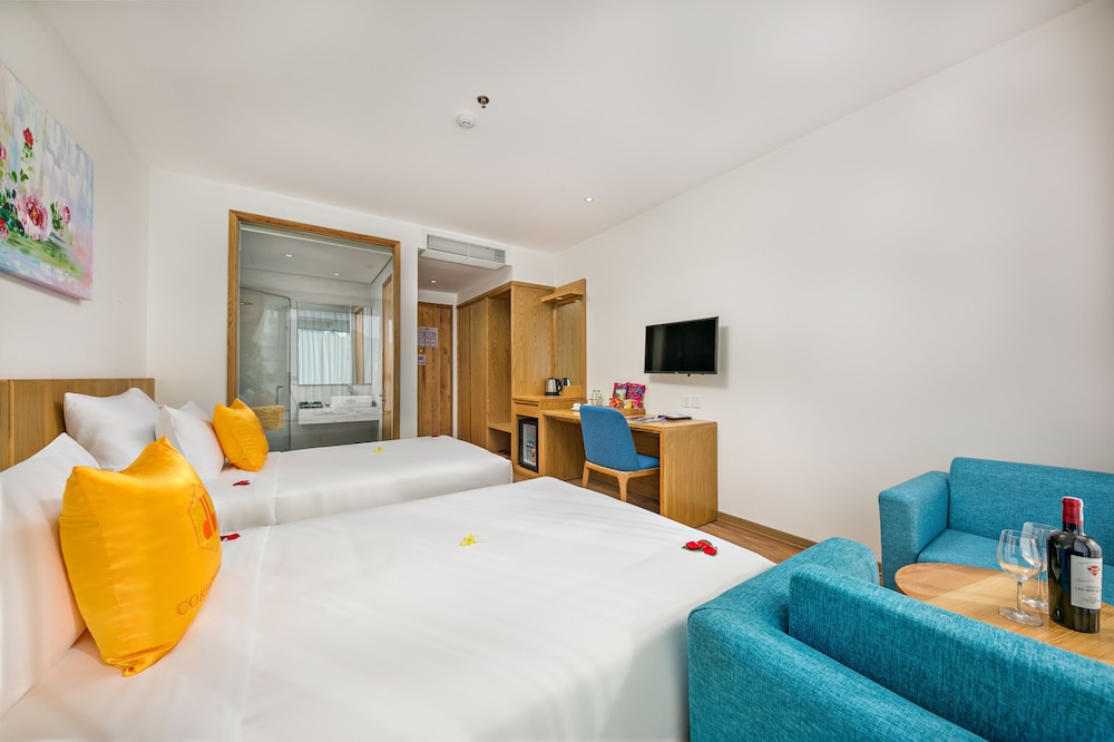Deluxe Double or Twin Room, Non Smoking, City View photo 3