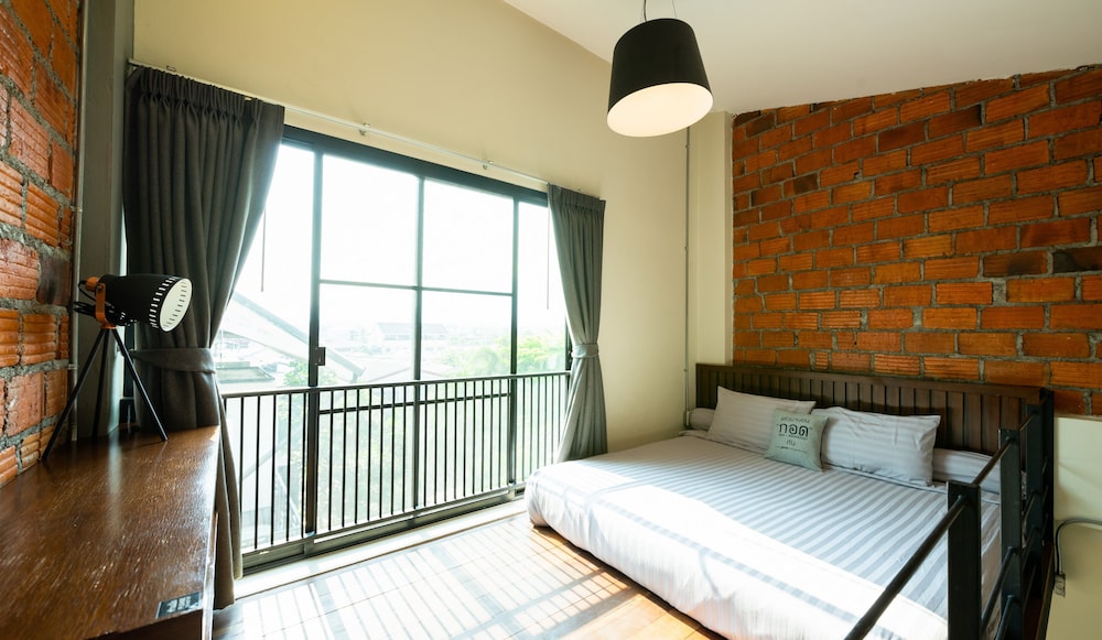 Loft Room photo 2
