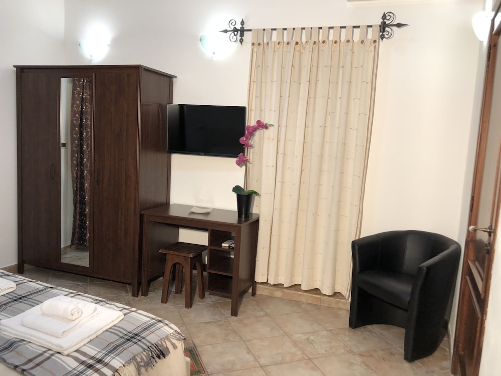 Standard Double Room, Terrace photo 3