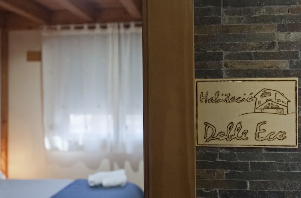 Standard Double Room (External Bathroom) photo 3
