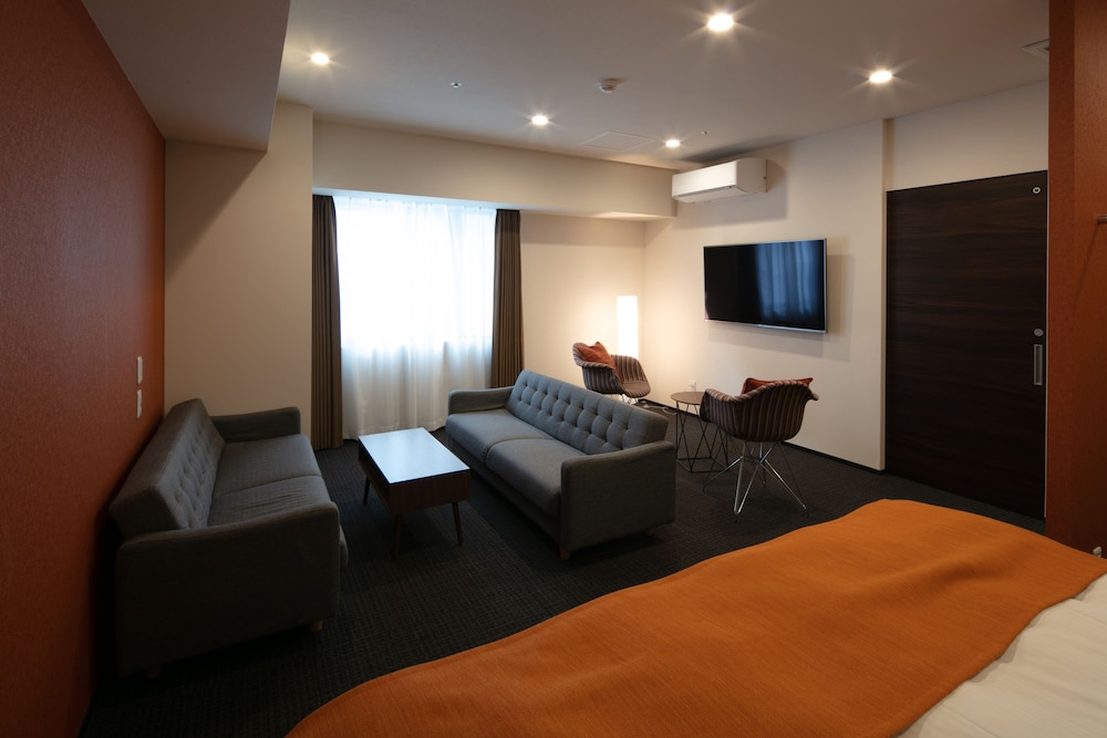 Superior Studio Suite, Multiple Beds - Photo 6