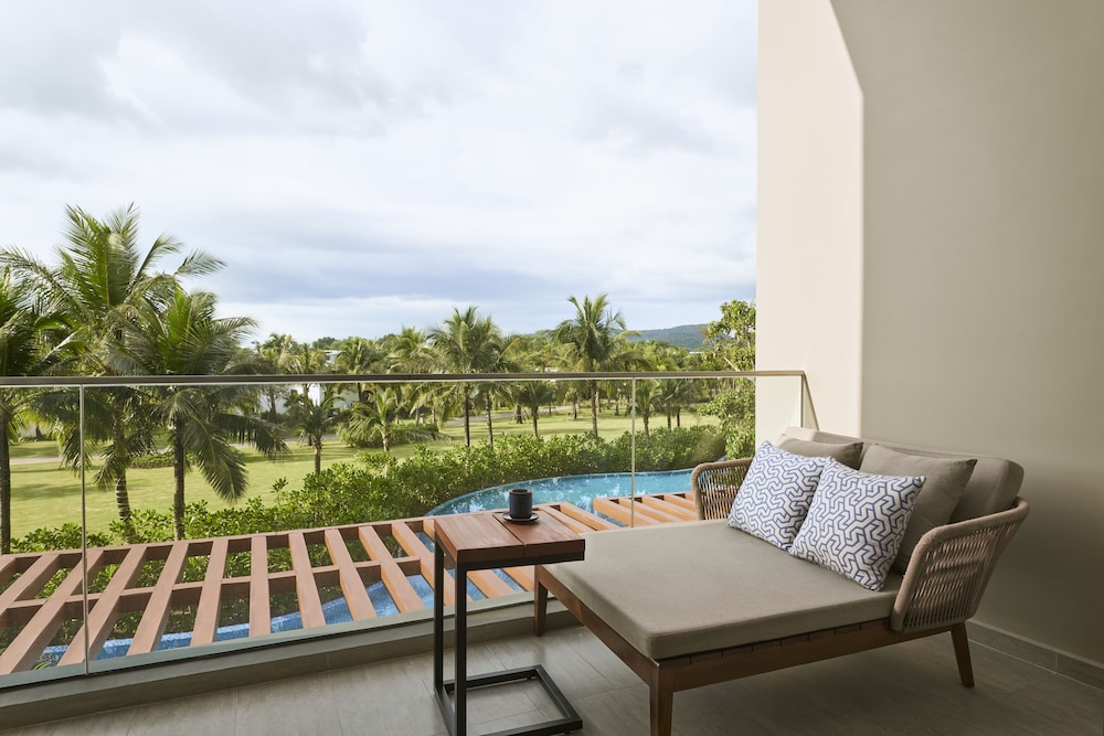 Superior Twin Room, 2 Twin Beds, Balcony, Garden View - Photo 5
