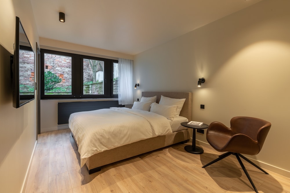 Double Room (1) photo 1