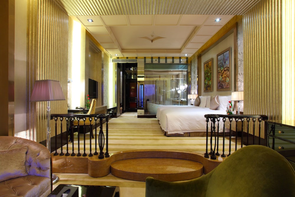 Chateau Twin Room with Garden View