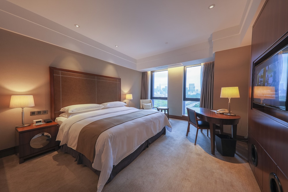 Superior Room, 1 King Bed