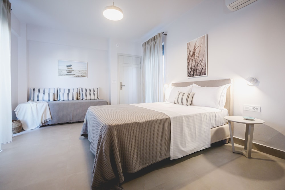 Premium Triple Room