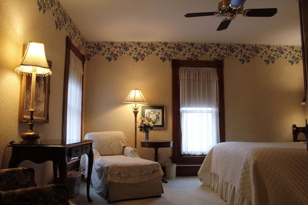 Lady Teresa's Room photo 2
