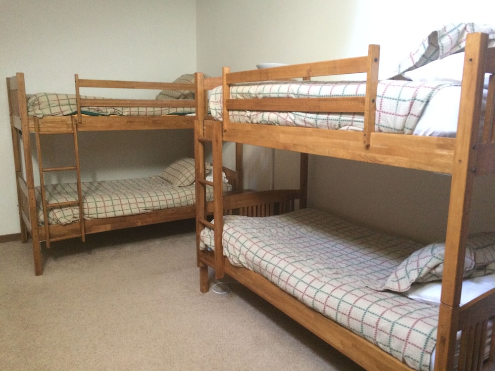 Condo, Multiple Bedrooms photo 2