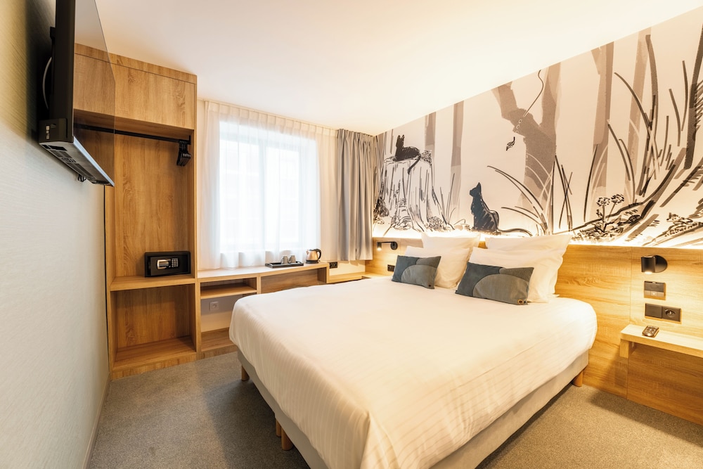 Superior Room, 1 Queen Bed photo 1