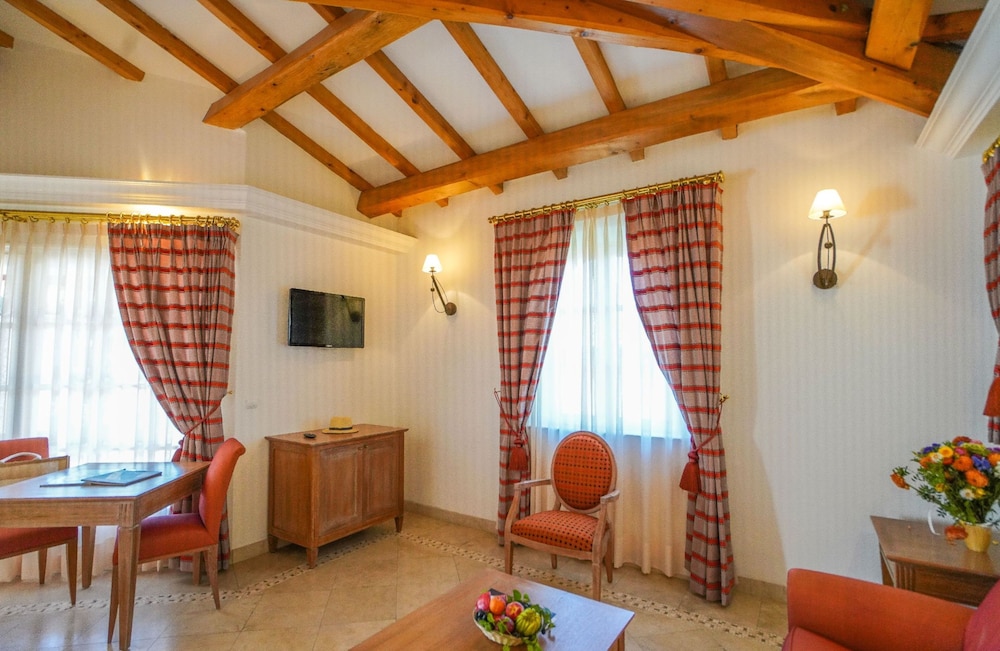 Suite, Balcony (Topaze) - Photo 7