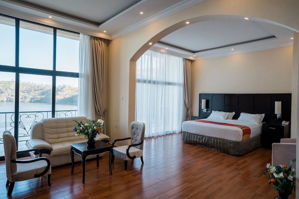 Premium Room, Balcony, Lake View