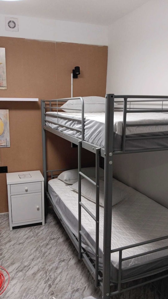 Economy Twin Room, 1 Bedroom