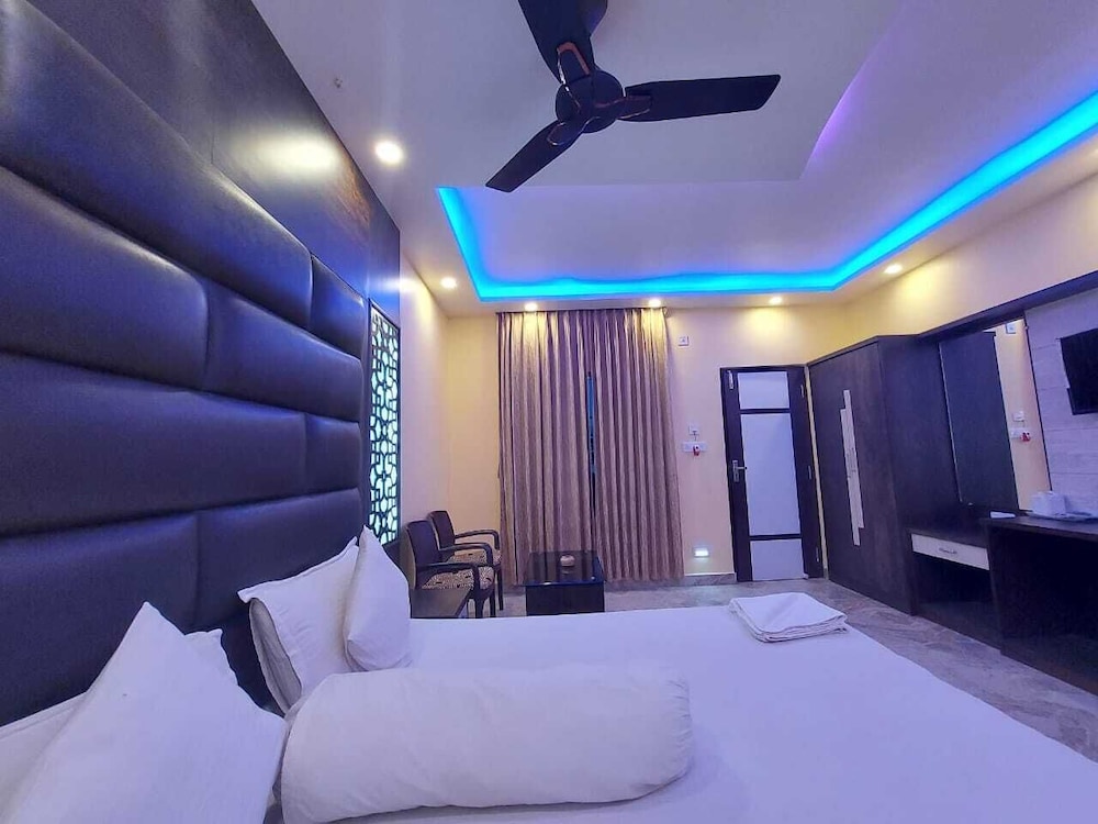 Business Double or Twin Room photo 3