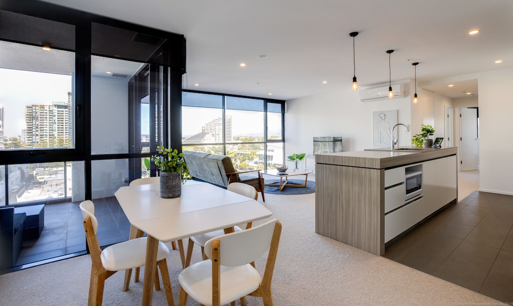Apartment, 2 Bedrooms, Partial Ocean View