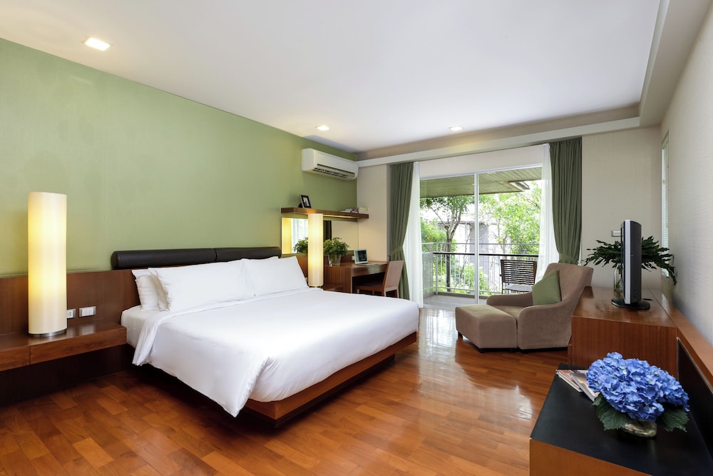 Executive Room, 1 King Bed, Non Smoking