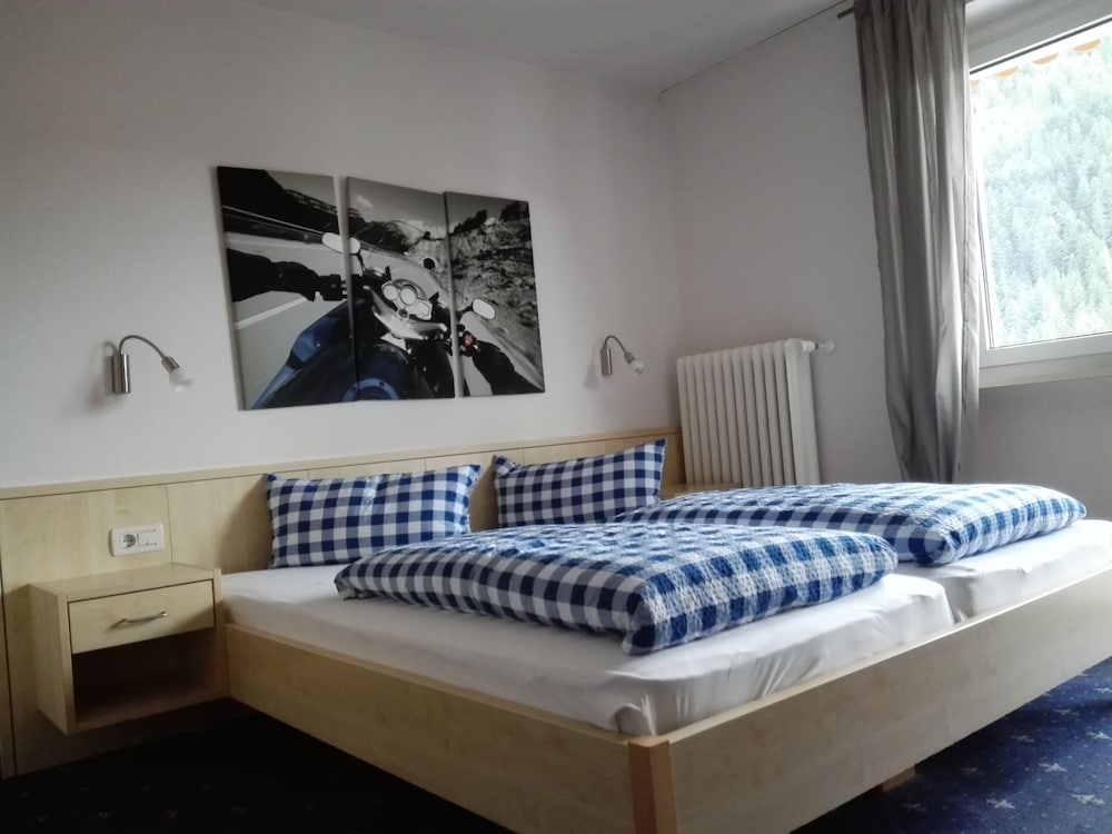 Triple Room photo 2