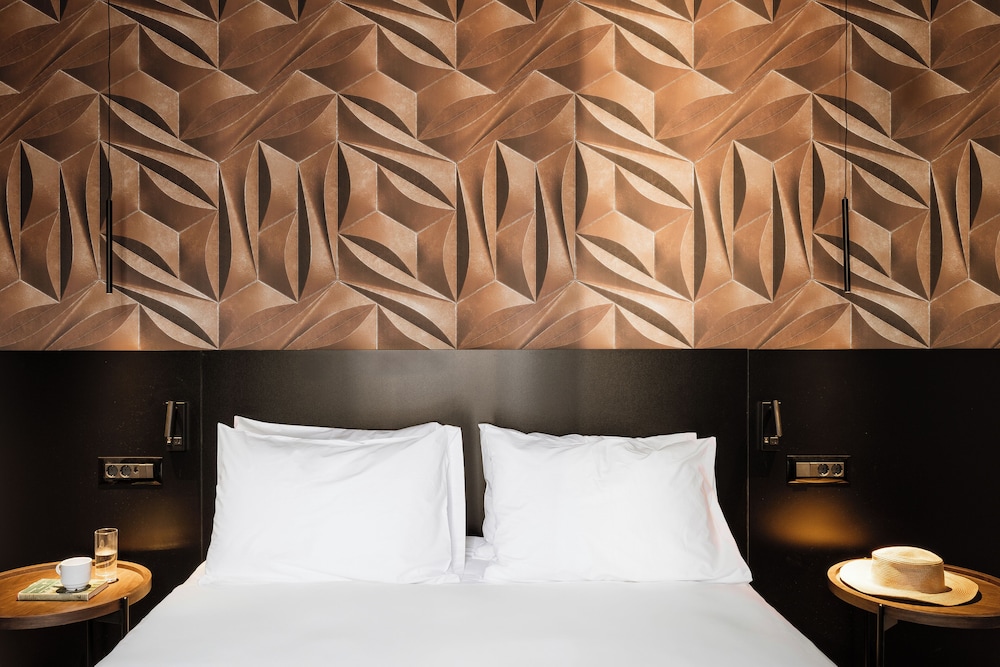Single Room, 1 Queen Bed photo 1