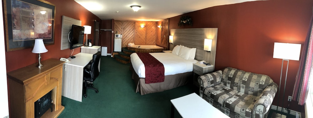 Suite, 1 King Bed, Jetted Tub photo 3