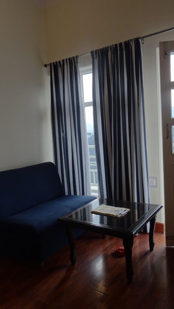 Deluxe Room - Photo 11