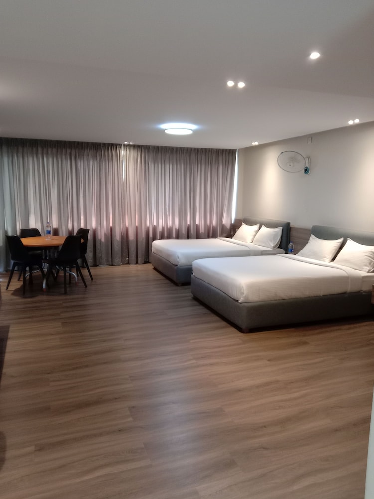 Apartment photo 3