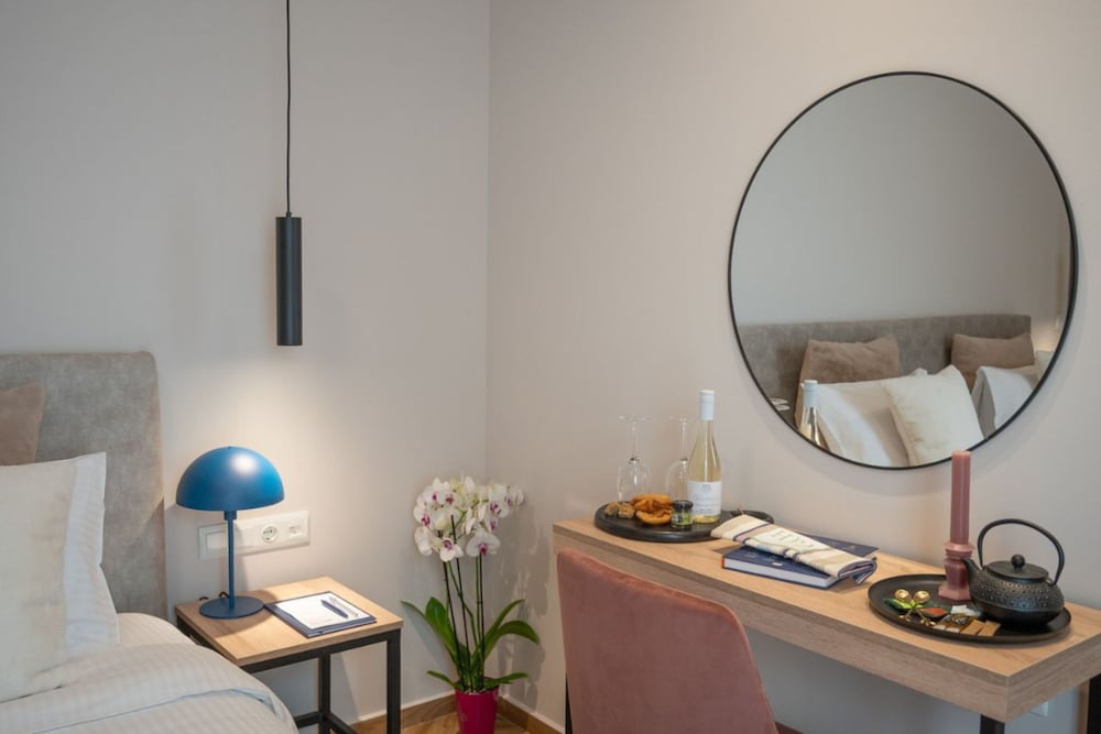 Superior Double or Twin Room - Photo 2