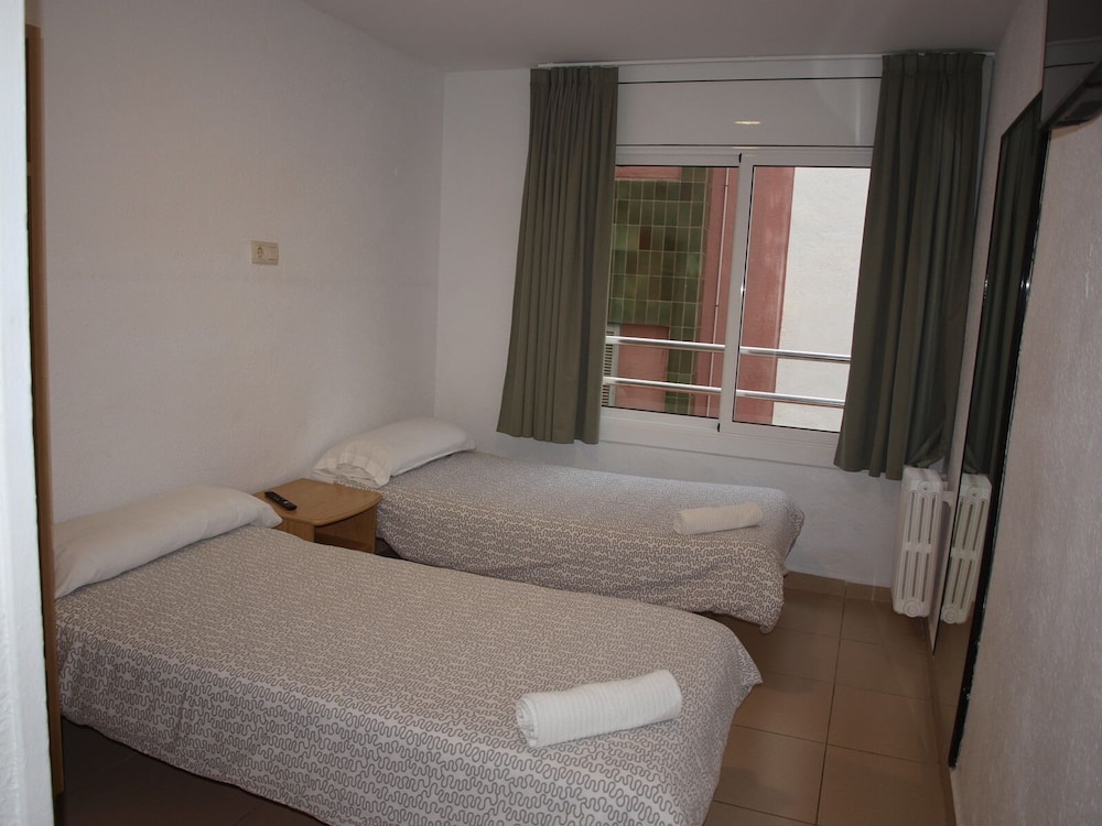 Habitación Estándar con Dos Camas Individuales