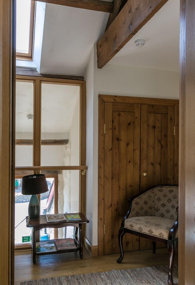 Family Room, Ensuite photo 2