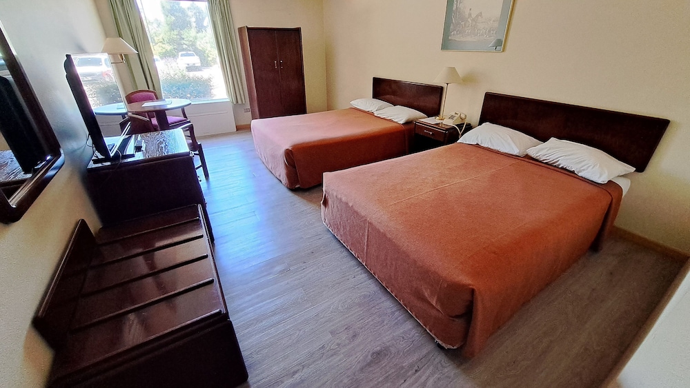 Double or Twin Room photo 2