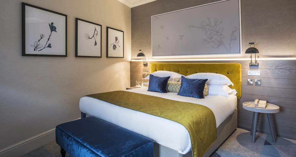 Suite, 1 King Bed, Non Smoking photo 3