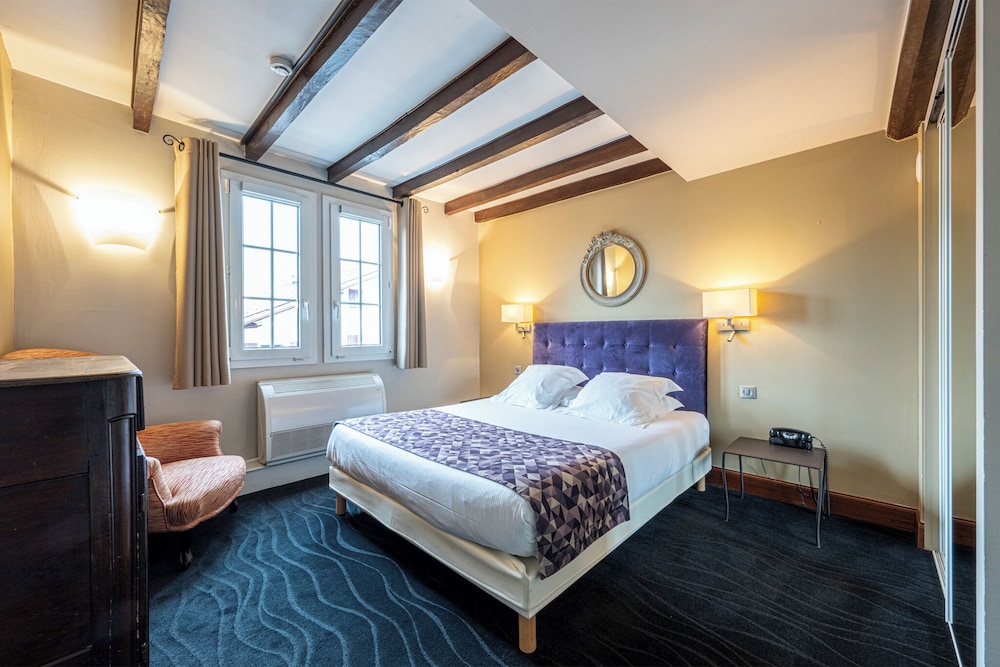 Family Suite (For 3 persons) photo 1