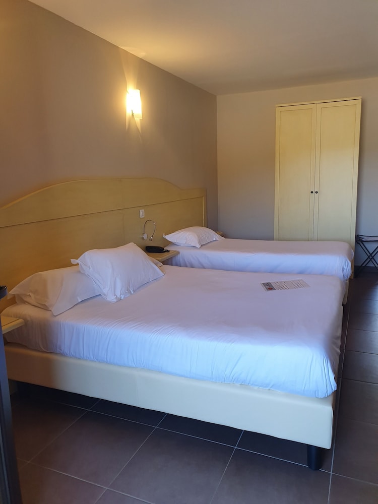 Triple Room, Terrace photo 3