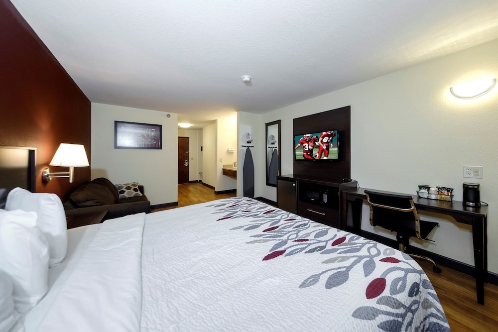 Superior Room, 1 King Bed (Smoke Free) - Photo 5