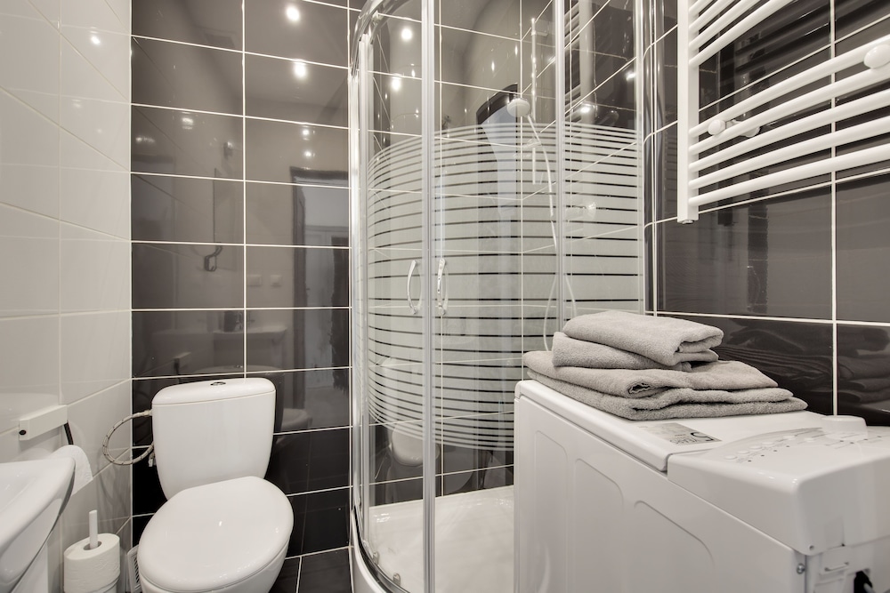Comfort Studio Suite, 2 Twin Beds, Private Bathroom photo 2
