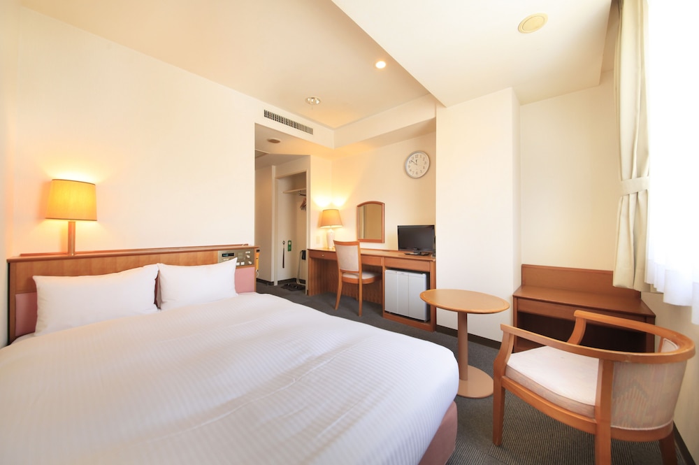 [Consecutive Stay] Double Room, Smoking
