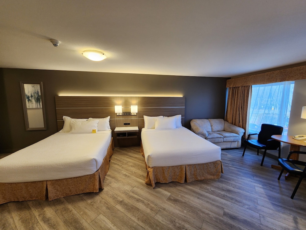 Deluxe Room, 2 Queen Beds, Non Smoking, Mountain View - Photo 5