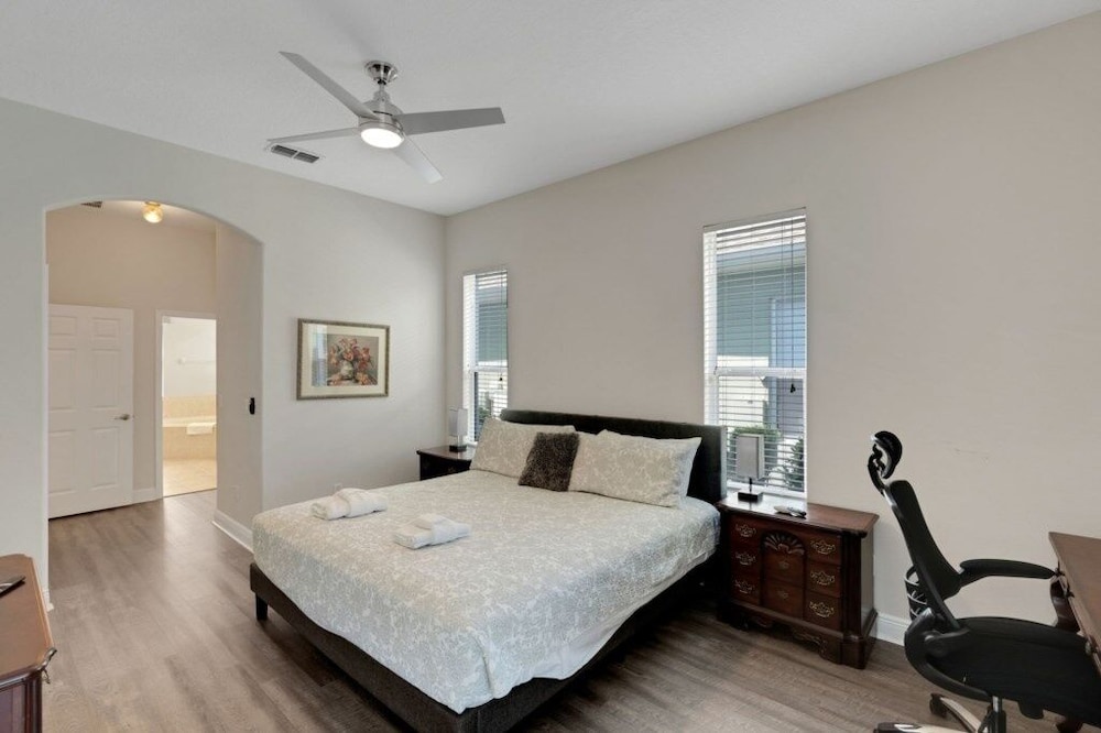 House, 5 Bedrooms
