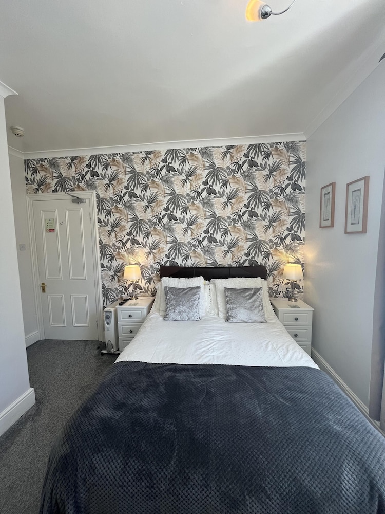 Double Room, Ensuite, Garden View (First Floor) - Photo 7