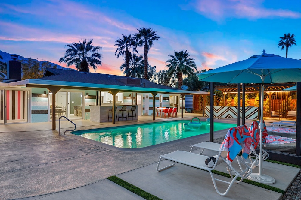 The Ritz - Luxury Home With Pool Speakeasy Bar, Billede 25
