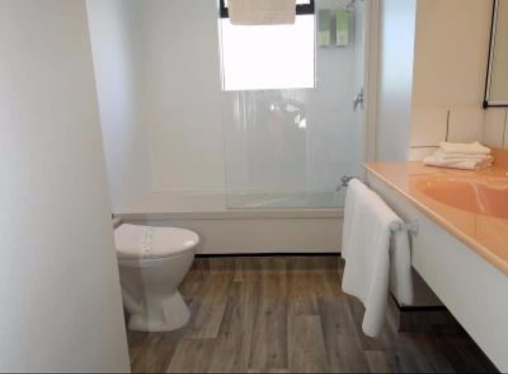 One Bedroom photo 3