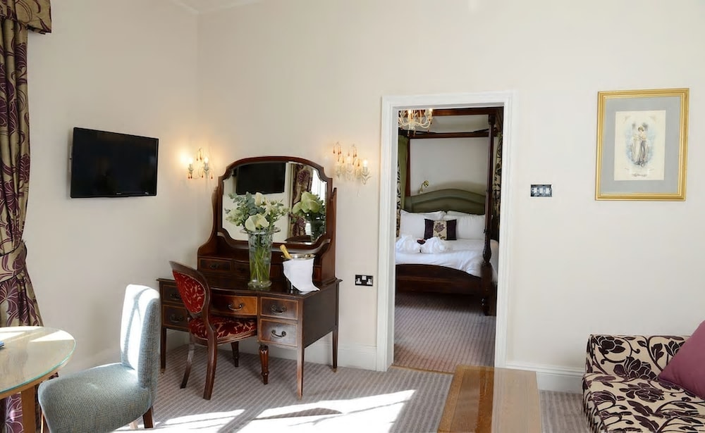 Standard Room, 1 Double Bed, Non Smoking (Canopy Bed) - Photo 3