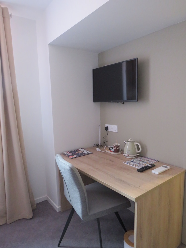 Double Room, Non Smoking photo 3