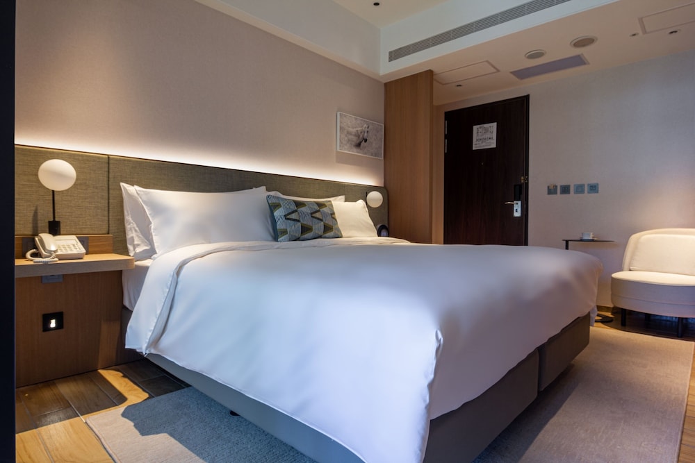 Standard Double Room, City View photo 2