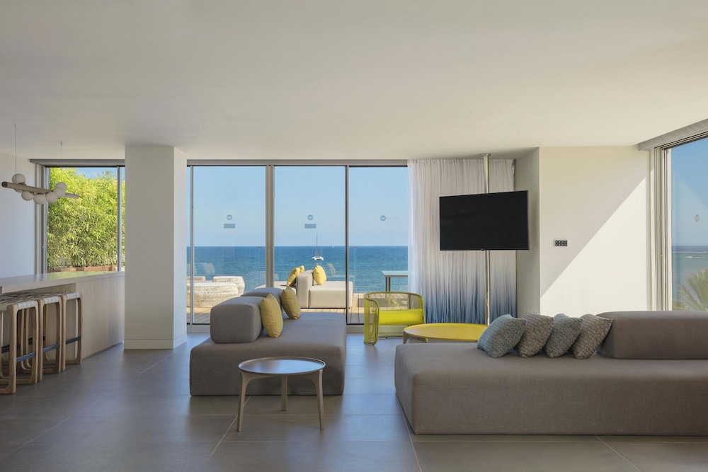 Penthouse, 1 King Bed (Terrace)