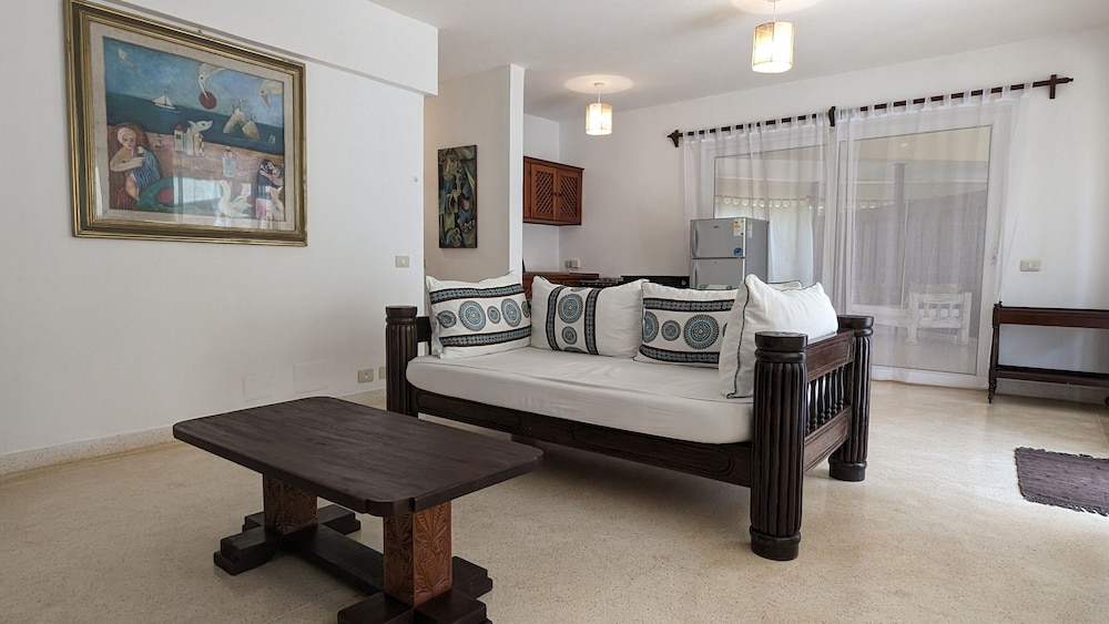 Signature Suite, 1 Bedroom, Garden View, Ground Floor