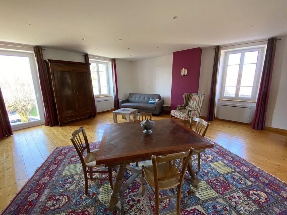 Family Room - Photo 6